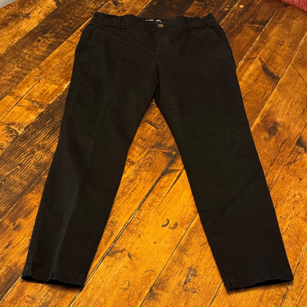 Old Navy Women’s Black Skinny Flex Strechy Dark Chinos size petite 10